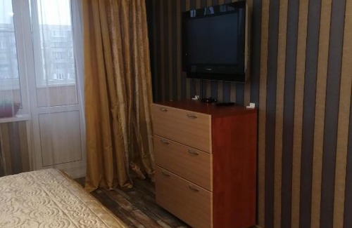 Staryy Oskol Apartment | Guest Rated: Жукова - Your Ideal Travel Retreat