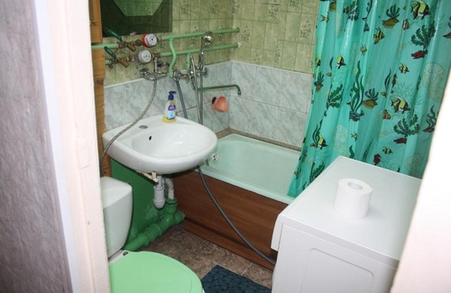 Norilsk Apartment | Cozy Pet-Friendly Retreat at Завенягина, 6