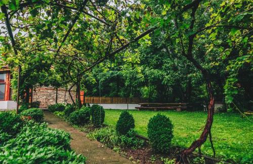 Krushuna House | Discover Завоя: Pet-Friendly Oasis with Pool & Breakfast