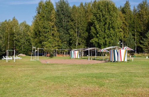 Asovskoe Hotel | Pet-Friendly Загородный клуб Березка with Private Beach Access