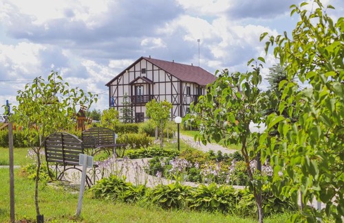 Khatsun Hotel | Relax at Загородный клуб "Журавка" - 4-Star Beach Retreat