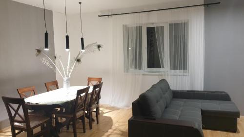 Snidavka House | Discover Заграйка: Family and Pet-Friendly Getaway