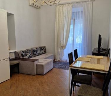 Khreshchatyy Yar Apartment | Discover Central Apartments in the Heart of the Capital