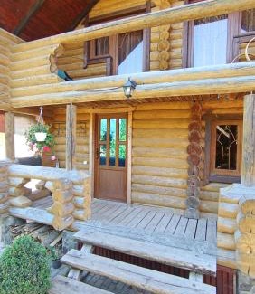Izki House | Cozy Retreat: Pet and Child Friendly Getaway with Top Ratings