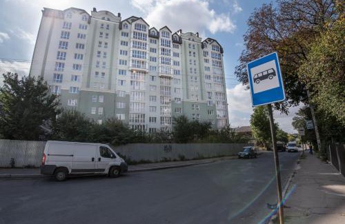 Ternopil Apartment | Charming Apartment on Hlyboka Street - Rated 9.6/10