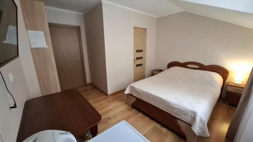 Truskavets House | Highly Rated Guest House "Natali" with Kitchen Amenities