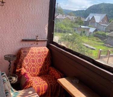 Skole Apartment | Cozy Retreat in the Carpathians with Kitchen Amenities