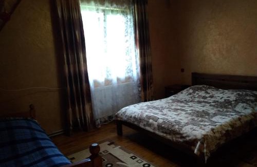 Yaremche Cabin | Guest Rated: 10/10 Retreat in the Carpathians