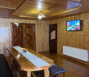 Roztoky House | Затишок Карпат