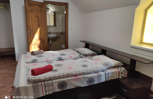 Berehove Hotel | Cozy Затишок: Pet-Friendly Stay with Breakfast Included