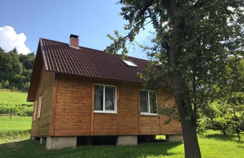 Oriv House | Cozy Retreat: Pet-Friendly Haven with 9.5 Review Score