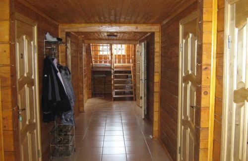 Volovets House | Highly Rated Family-Friendly Getaway in Зачаровані Карпати