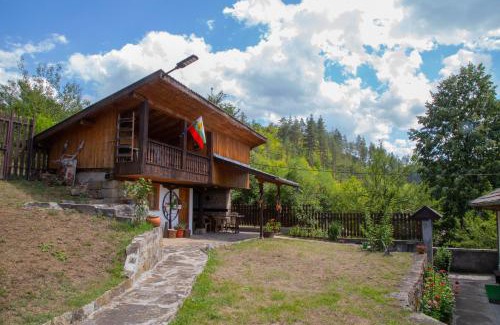 Tryavna House | Discover Йовчовата къща: Oceanfront Retreat Rated 9.3