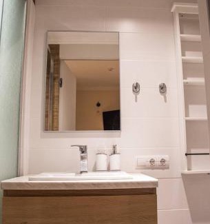 Karpaty Hotel | Pet-Friendly Stays at Кайзервальд Клуб with Hot Tub Access