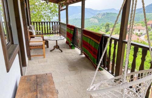 Luki Villa | Experience Unmatched Comfort at Каменната къща
