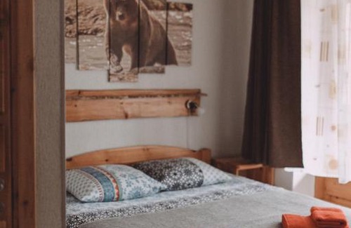 Medvezhyegorsk House | Discover Карелия коттедж Времена года with Oceanfront Bliss