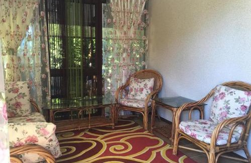 Cholpon-Ata House | Кармелия, Центр отдыха Каприз
