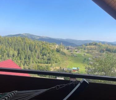 Yaremche Villa | Experience the Serenity of Карпатский Рай - 4-Star Getaway