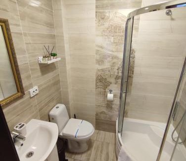 Yaremche House | Family-Friendly Retreat at Карпатська Вершина - Rated 9.8