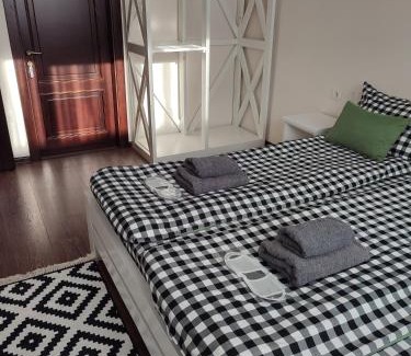 Yaremche House | Family-Friendly Retreat at Карпатська Вершина - Rated 9.8