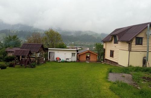 Snidavka House | Discover Karpaty Dream: Family-Friendly Retreat with 9/10 Rating