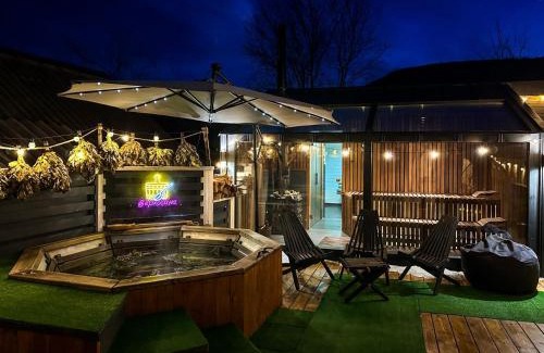 Verkhovyna Cabin | Experience Karpaty Happiness: Family-Friendly with Breakfast