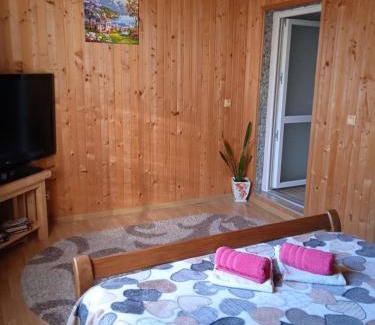 Yaremche Apartment | Unforgettable Stay at Карпатські ночі - Perfect for Families
