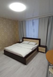 Vyshneve Apartment | Budget-Friendly Stay at Квартал Авиа - Rated 9/10