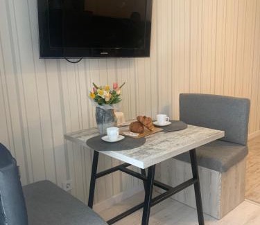 Maliyevtsy Apartment | Kid-Friendly Retreat at Квартал - Rated 8.6/10 by Guests