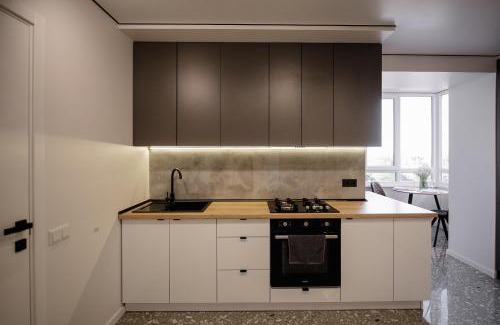Ternopil Apartment | Inviting Apartment Near Park & Lake with Breakfast Included