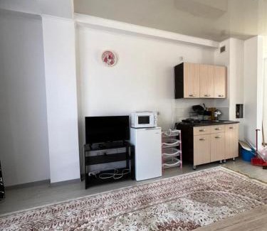 Cholpon-Ata Apartment | Unforgettable Stay at Квартира Взморье with Oceanfront Views