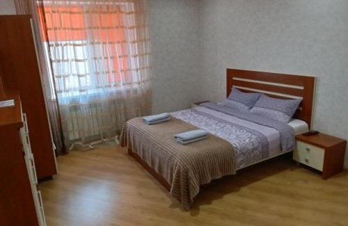 Rivne Apartment | Cozy Apartment Near the Bus Station with Ocean View