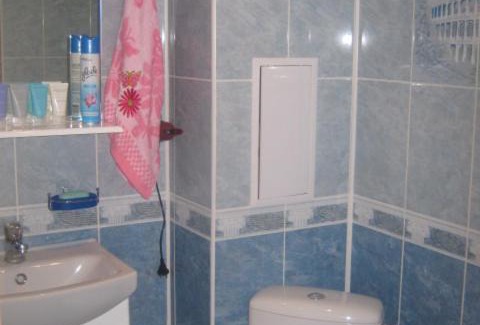 Mariupol Apartment | Cozy Apartment Steps from the Sea, Guest Rated 8/10