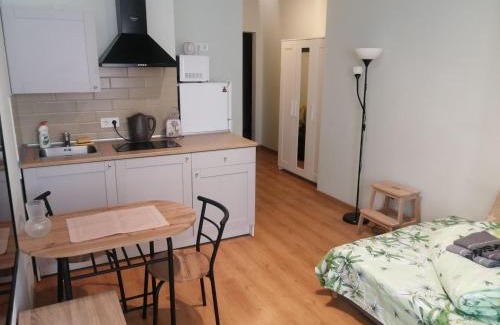Obolon' Apartment | Convenient Stay on Geroiv Stalingrada in Obolon