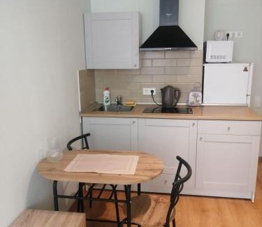 Obolon' Apartment | Convenient Stay on Geroiv Stalingrada in Obolon