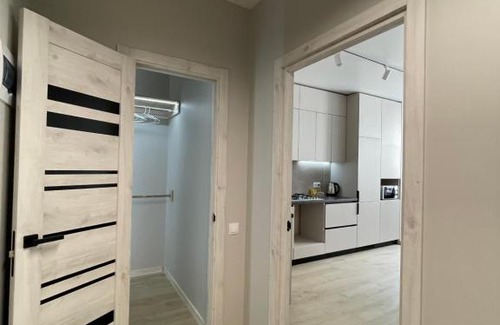 Ternopil Apartment | Beautiful Parkside Apartment Near Lake - Top Rated 9.7