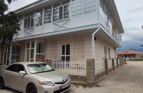 Issyk-Kul Region Hotel | Pet-Friendly Ocean View Apartment at Радуга WEST