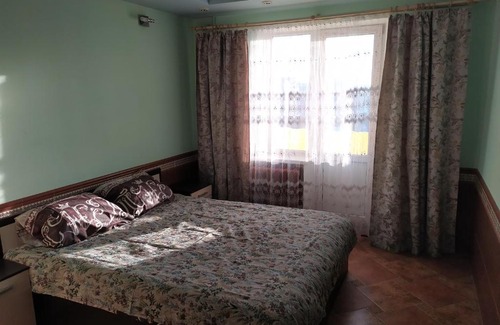 Rzhev Apartment | Cozy Rzhev Apartment with Balcony and Hot Tub Retreat