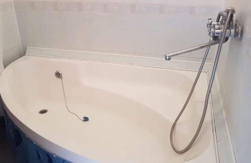 Brest Region Apartment | Cozy Apartment in the Historic District with Breakfast & Hot Tub