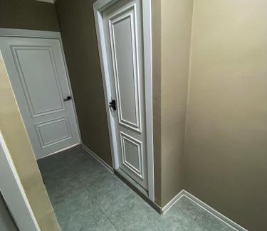 Nukus Apartment | Central City Apartment: Highly Rated & Family-Friendly Stay