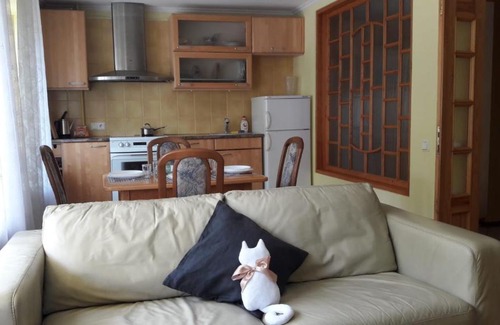 Plavniekkalns Apartment | Oceanfront Retreat in Jurmala with Stellar Guest Ratings