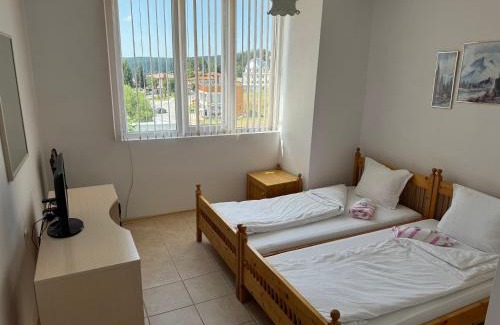Dospat Apartment | Budget-Friendly Stay at Квартира Евекс - Family Approved