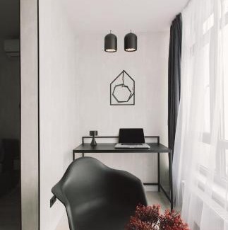 Darnyckyj Apartment | Elegant Apartment with Ocean View and Private Beach Access