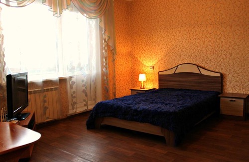 Krasnoyarsk City Centre Apartment | Pet-Friendly Apartment at Ломоносова 10 with Great Reviews