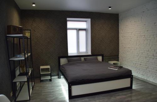 Konotop Apartment | Chic Loft-Style Apartment - Guest Rated 9.3/10, Family-Friendly
