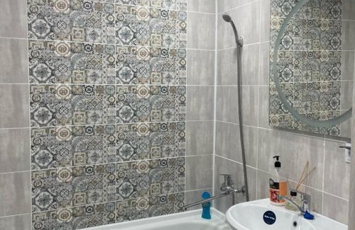 Balkhash Apartment | Budget-Friendly Квартира Люкс for Your Next Getaway