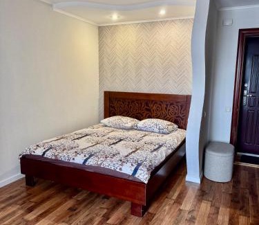 Cherkasy Apartment | Cozy Apartment by the Dnipro River with Oceanfront Views