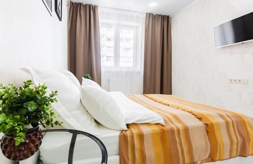 Leninskiy rayon Apartment | Comfortable Dolomanovsky Apartment with Wheelchair Access