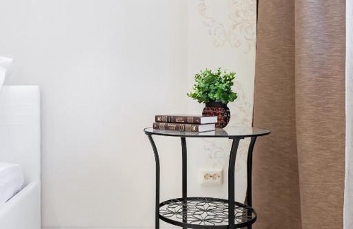 Leninskiy rayon Apartment | Comfortable Dolomanovsky Apartment with Wheelchair Access