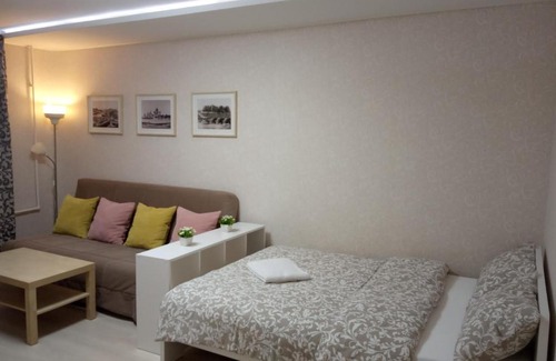 Tikhvin Apartment | Comfortable Apartment on Svyazi 8 with Breakfast Included